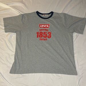 Levi’s vintage grey tee size XL